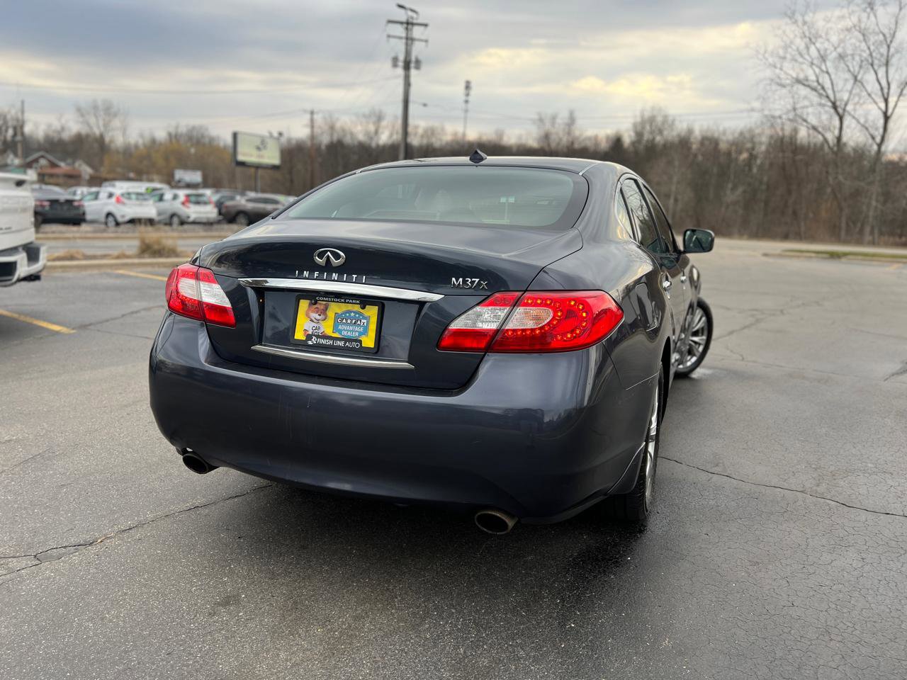 Used 2011 INFINITI M37 x w/ Premium Pkg AWD/4WD image 7