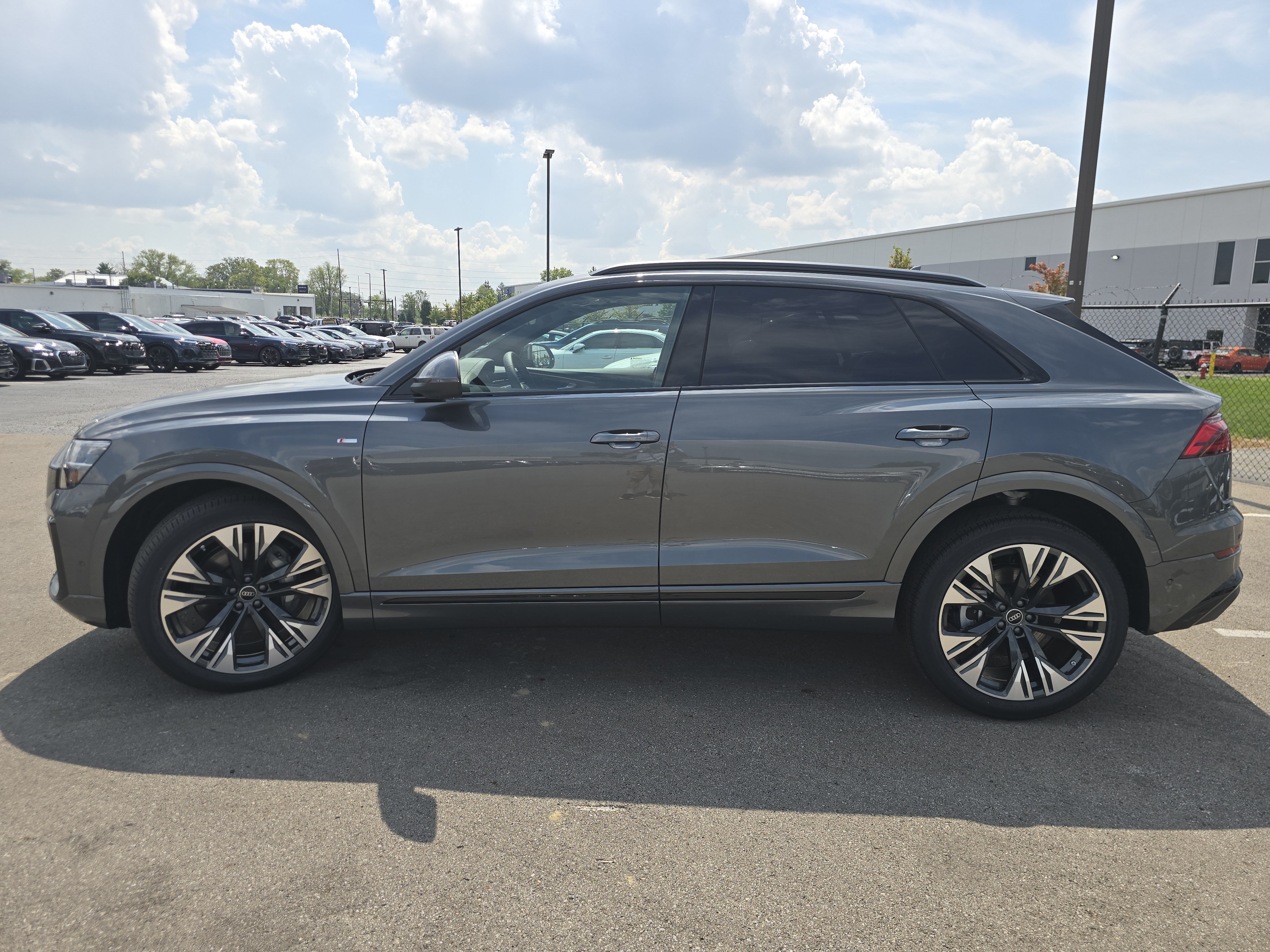 New 2026 Audi Q8 Premium Plus AWD/4WD image 4