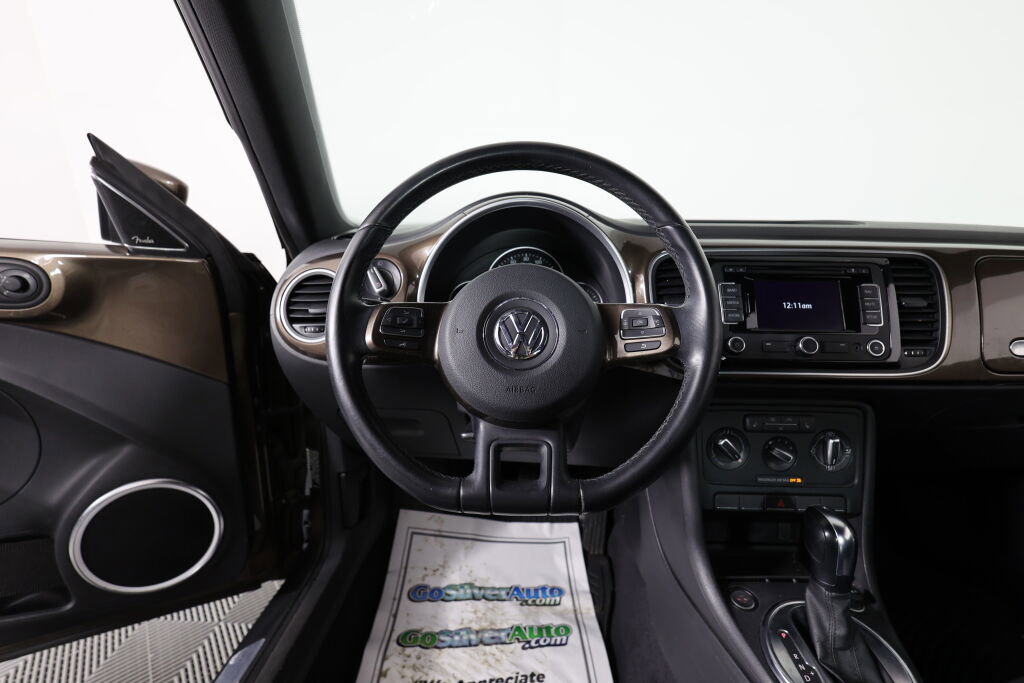 Used 2012 Volkswagen Beetle 2.5 FWD image 20