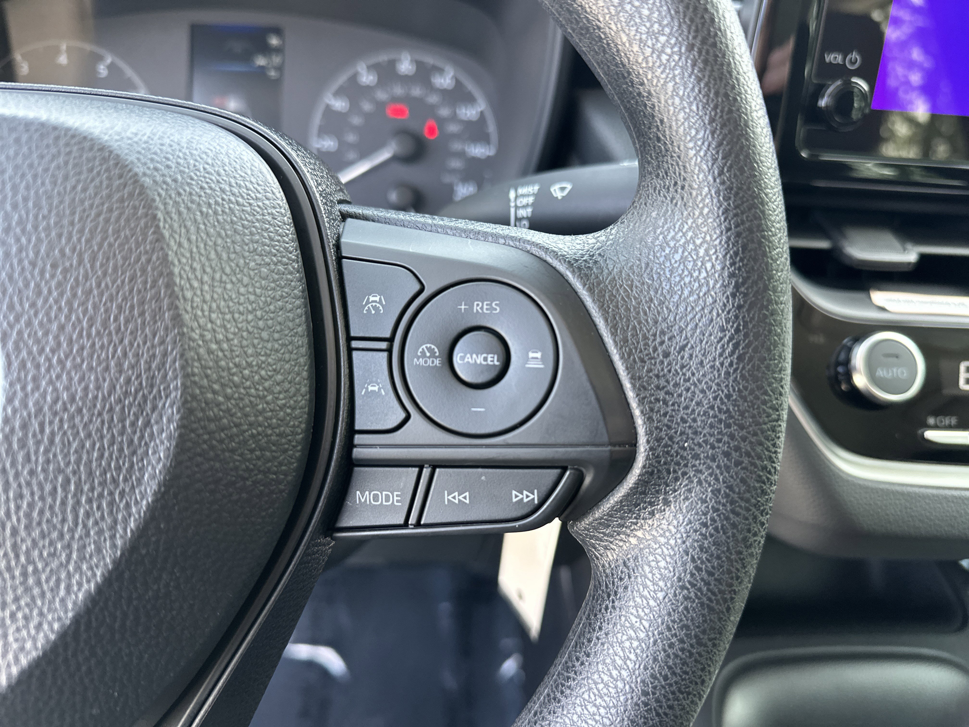 Used 2024 Toyota Corolla LE FWD image 20