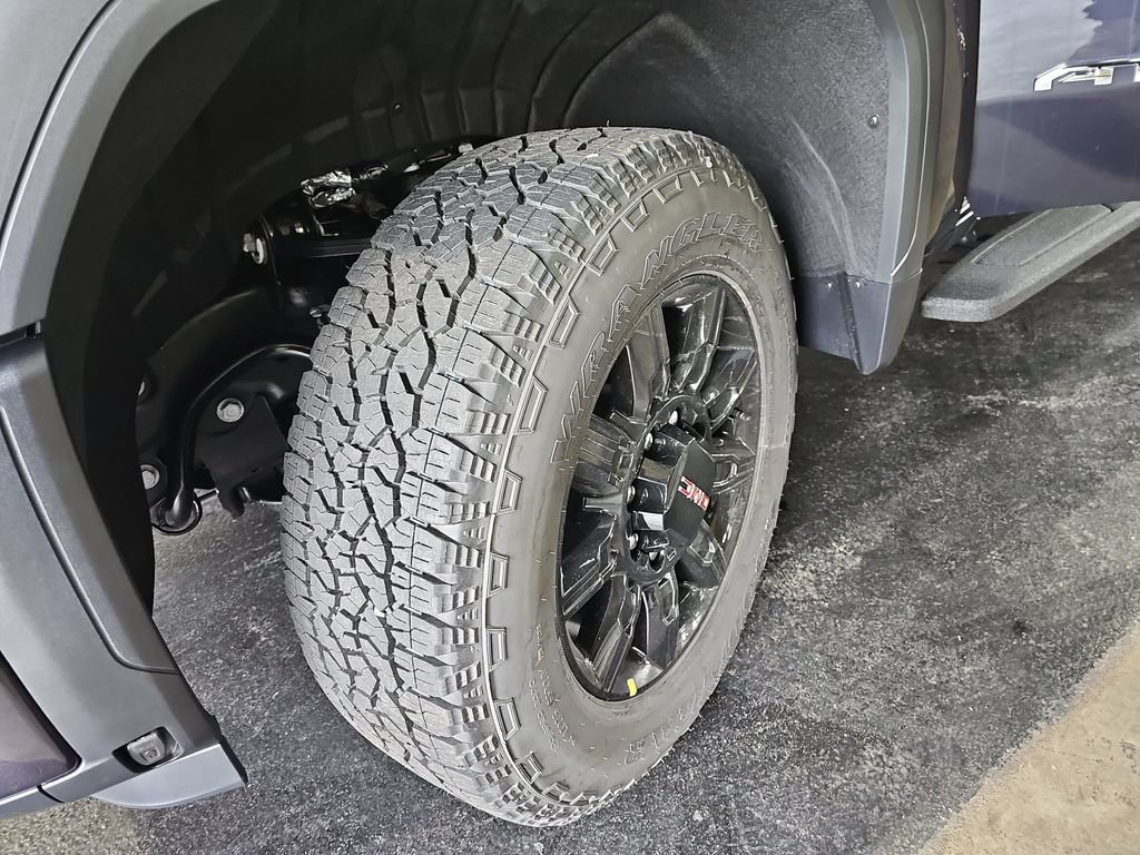 New 2026 GMC Sierra 3500 AT4 w/ AT4 Premium Plus Package AWD/4WD image 33