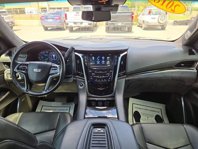 Used 2018 Cadillac Escalade Platinum AWD/4WD image 3