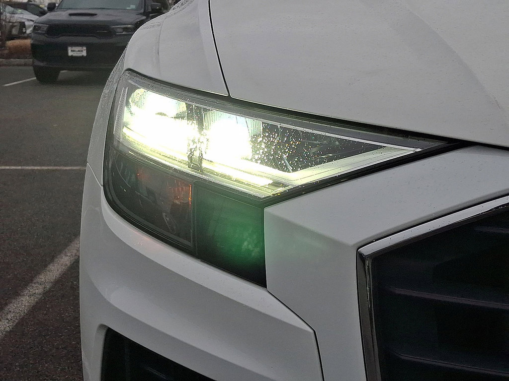 Used 2022 Audi Q8 Premium Plus w/ Premium Plus Package image 28