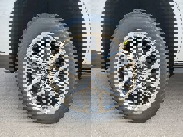 New 2026 GMC Yukon Denali image 6