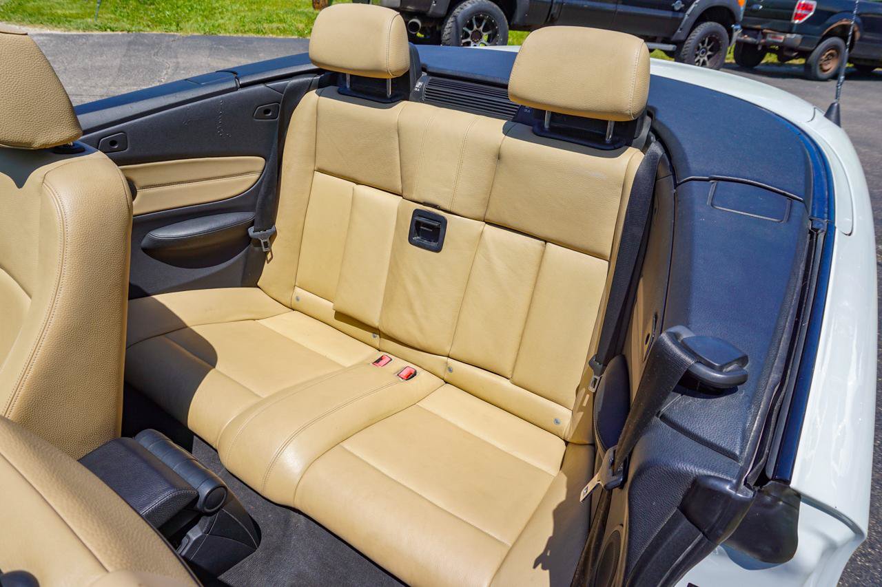 Used 2012 BMW 128i Convertible RWD image 30