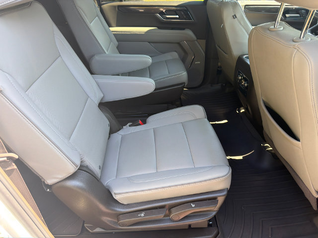 Used 2026 GMC Yukon XL Elevation AWD/4WD image 17