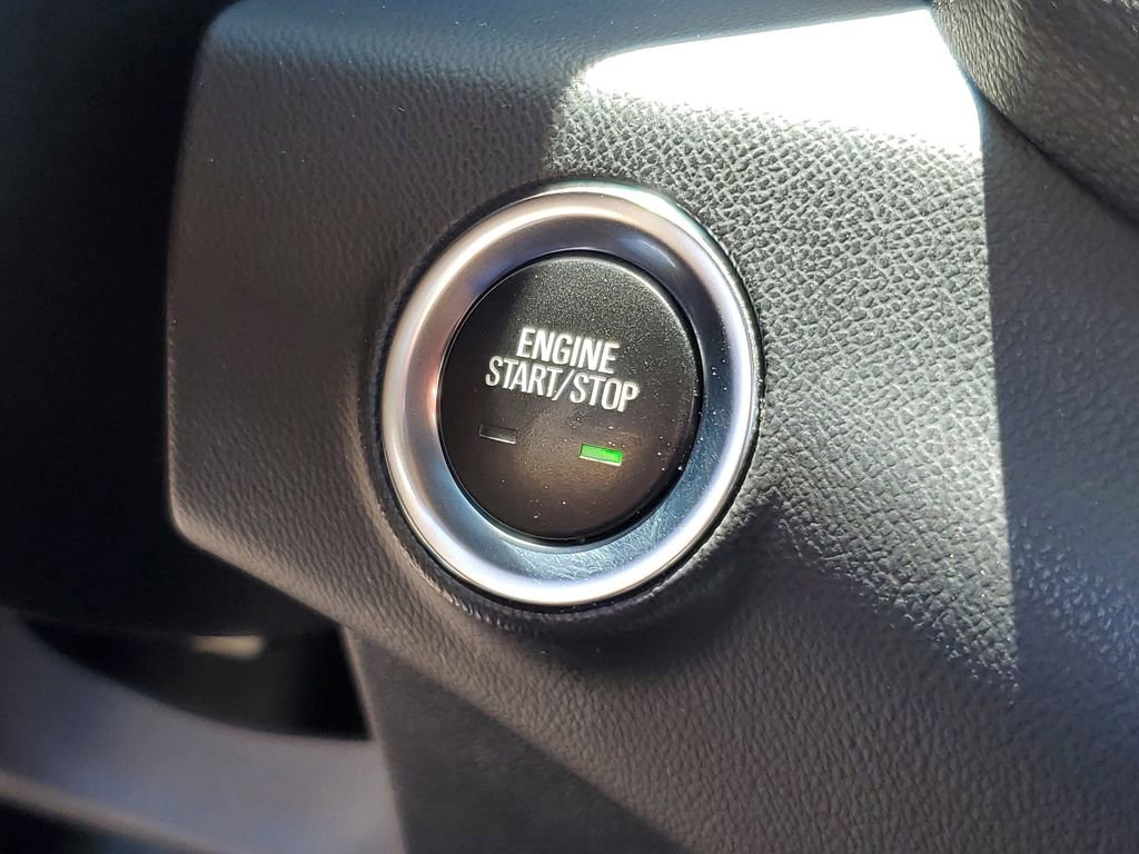 Used 2022 GMC Terrain SLE w/ Driver Convenience Package FWD image 16