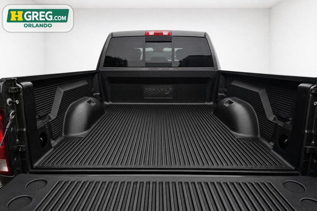 Used 2019 RAM 1500 Classic SLT RWD image 17
