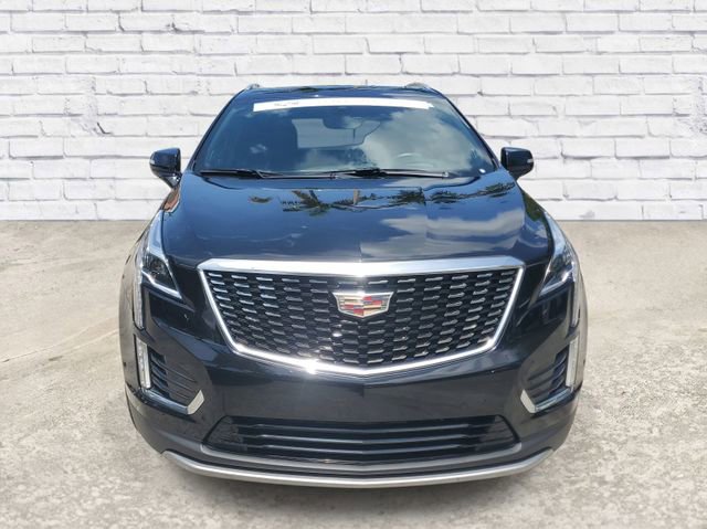 Certified 2024 Cadillac XT5 Premium Luxury w/ Technology Package FWD image 6