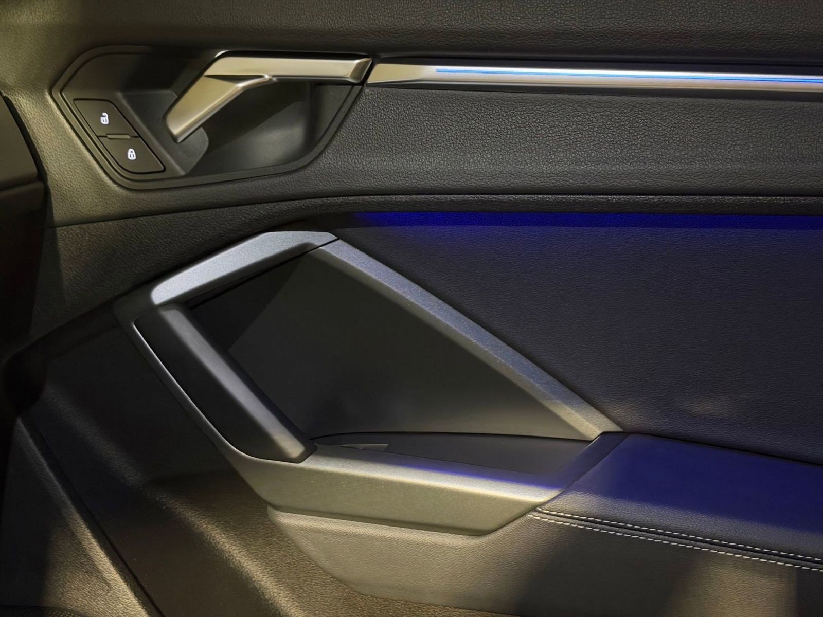 Used 2024 Audi Q3 2.0T Premium Plus w/ Premium Plus Package image 22