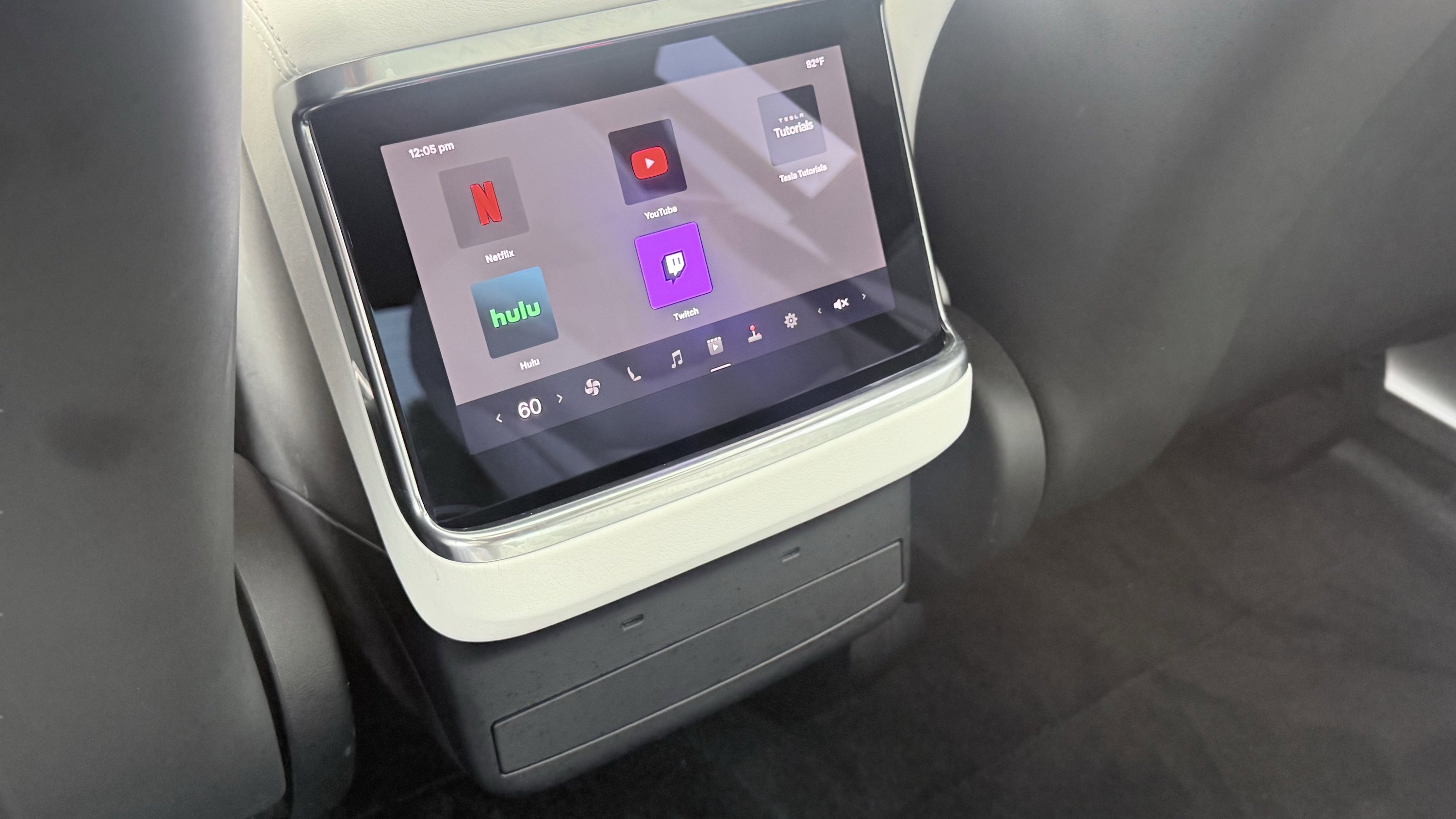 Used 2022 Tesla Model X Plaid AWD/4WD image 59