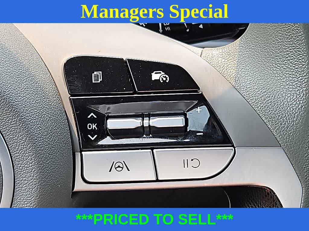 Used 2024 Hyundai Elantra SEL FWD image 20