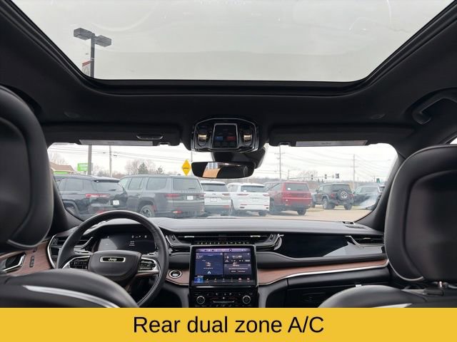 Used 2024 Jeep Grand Cherokee Summit image 13