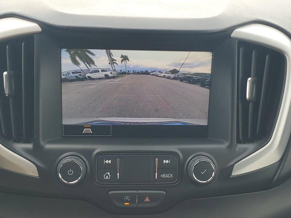 Used 2024 GMC Terrain SLT FWD image 18
