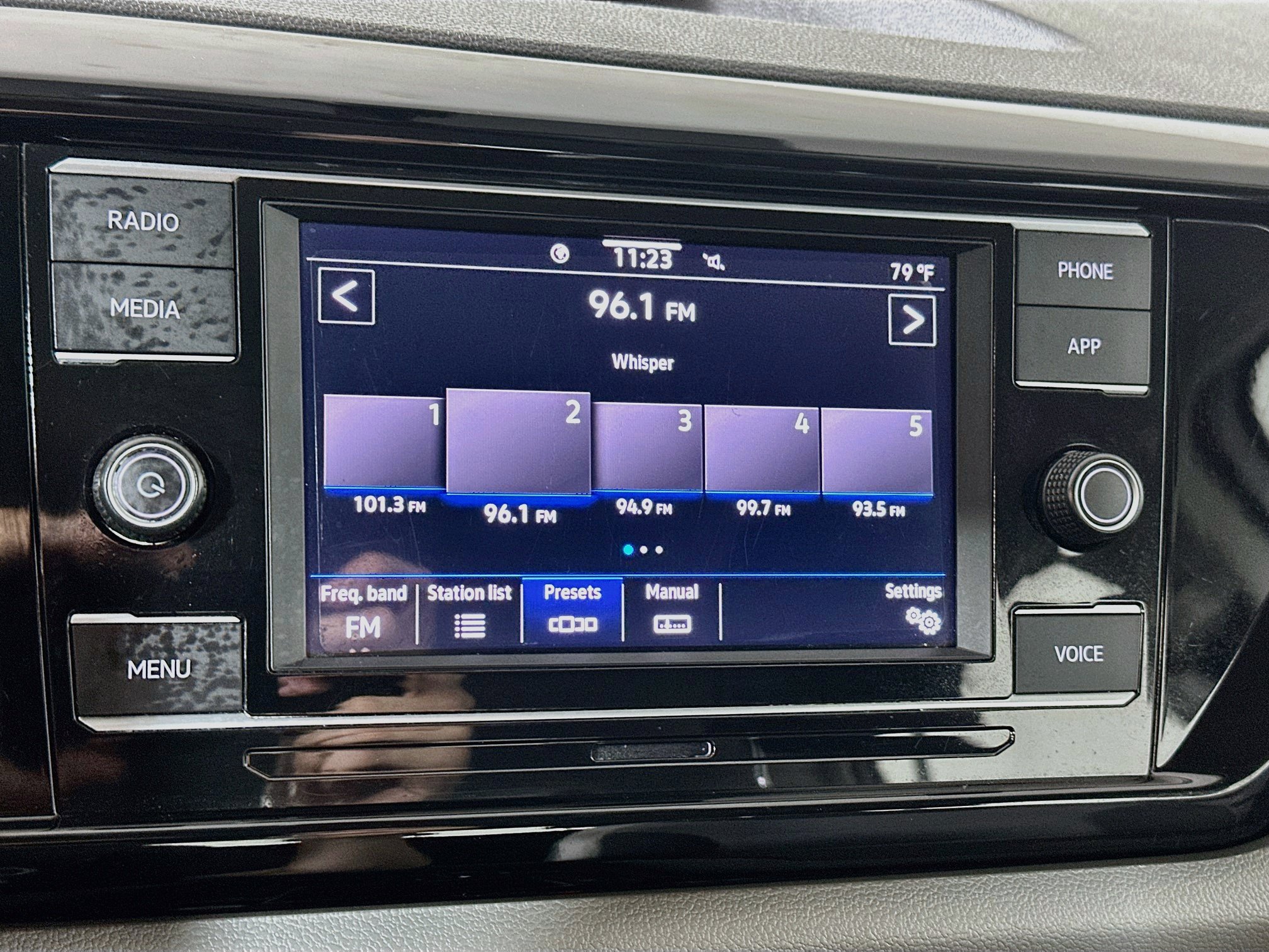 Certified 2023 Volkswagen Taos S FWD image 14