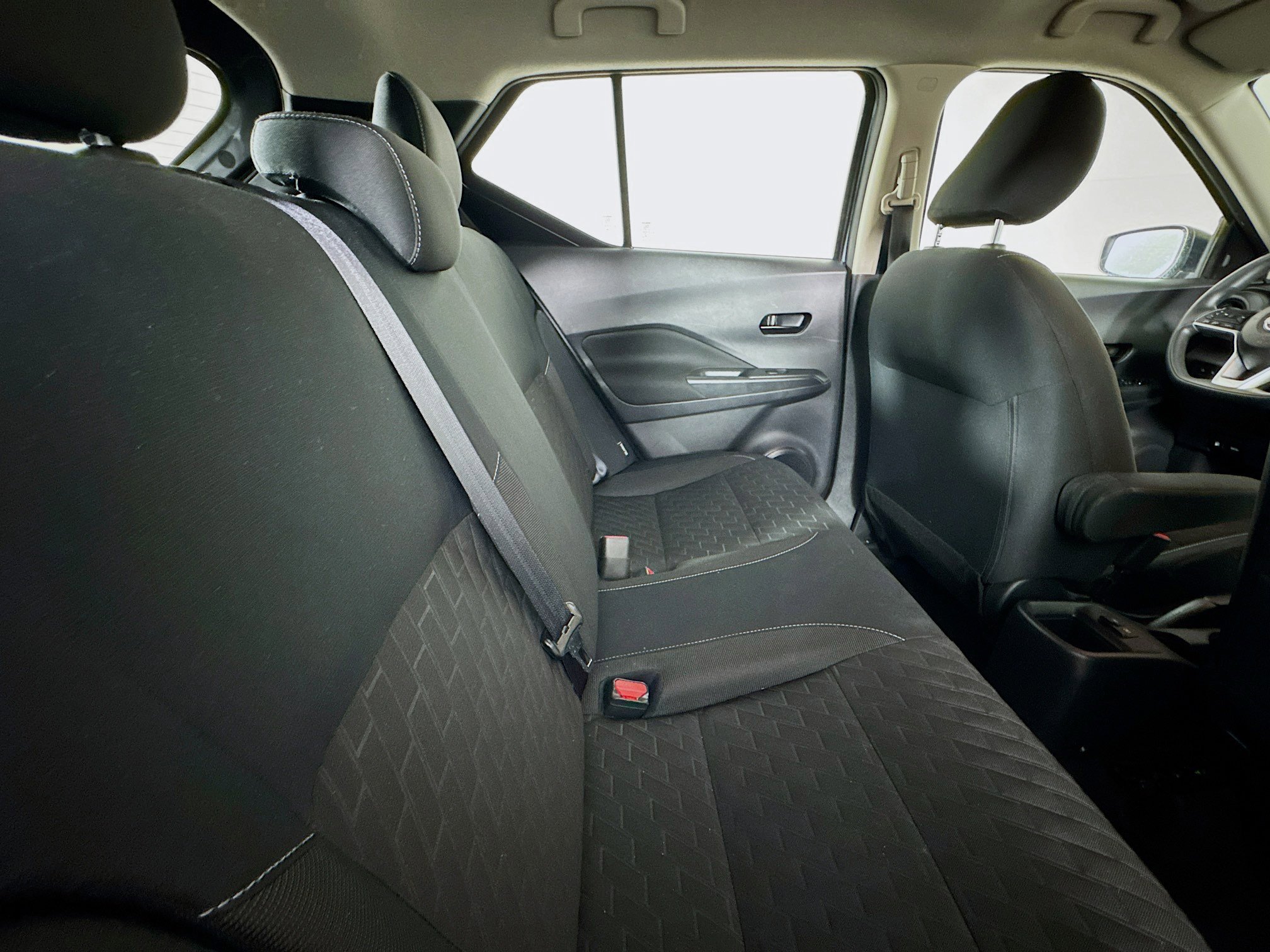 Used 2022 Nissan Kicks S image 26