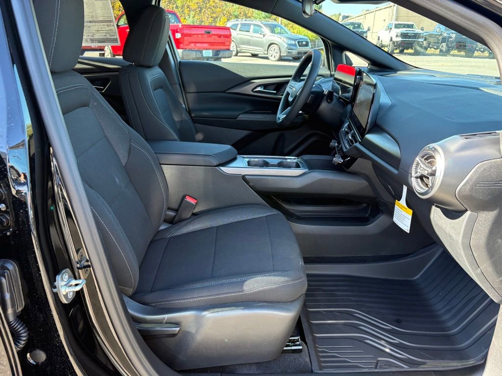 New 2026 Chevrolet Equinox EV LT w/ Midnight Package image 24