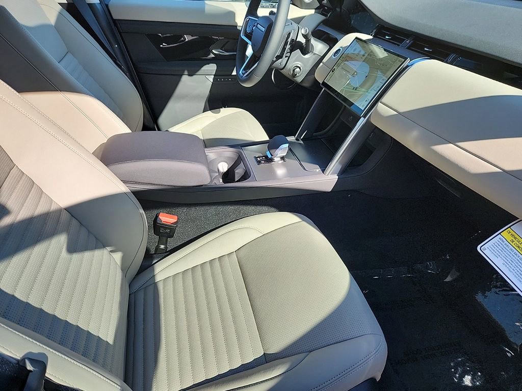 Certified 2025 Land Rover Discovery Sport S image 3