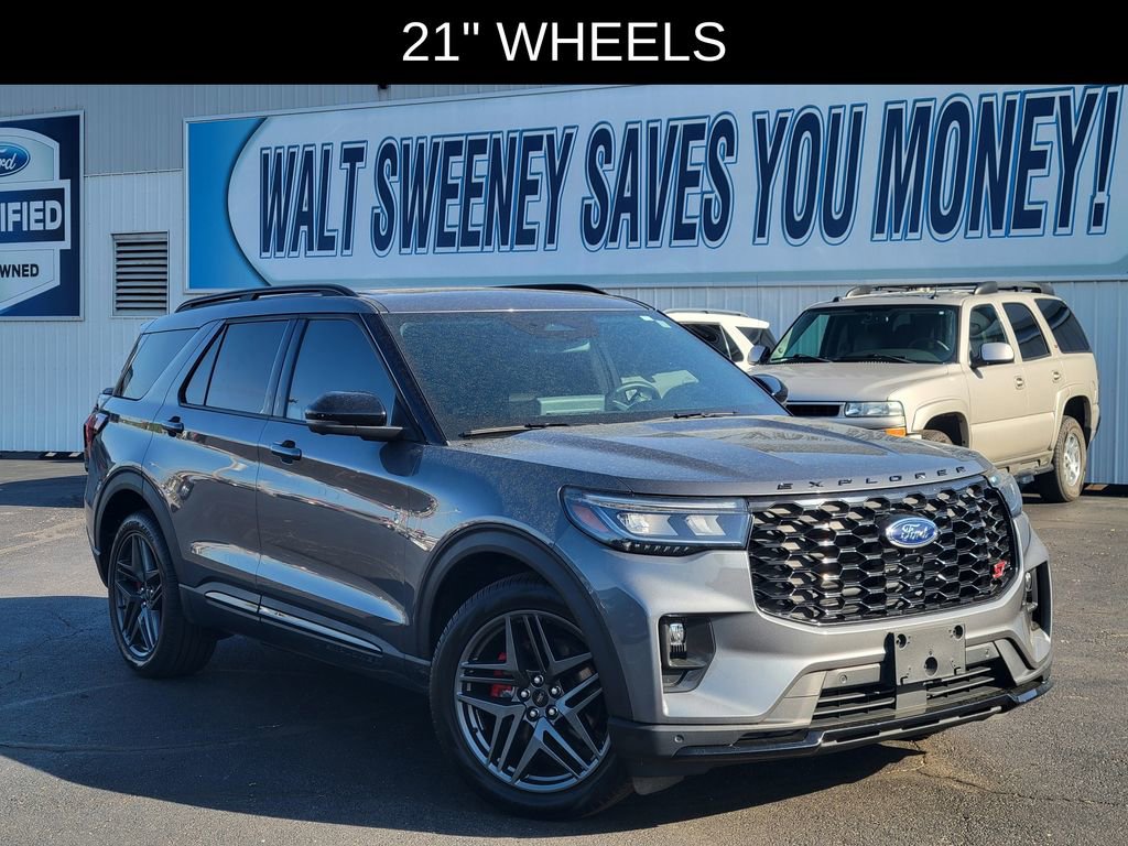 Used 2025 Ford Explorer ST AWD/4WD image 29