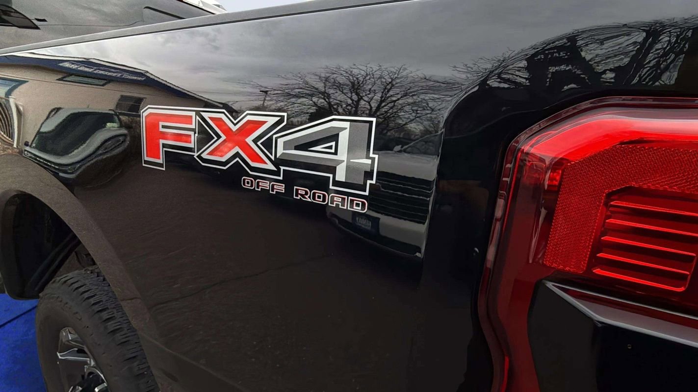 Used 2024 Ford F250 XL w/ STX Appearance Package image 19