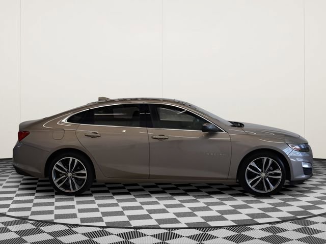 Used 2023 Chevrolet Malibu LT w/ Driver Confidence Package image 2