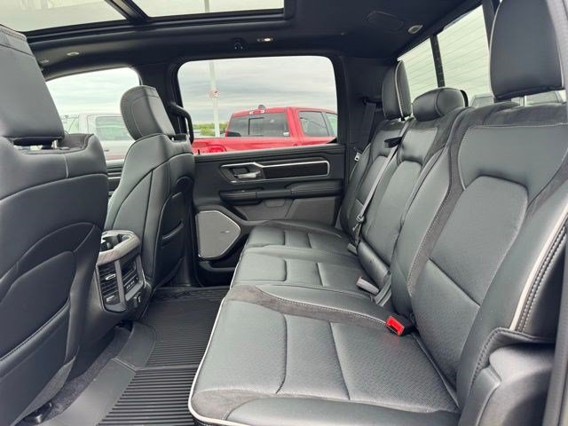 New 2026 RAM 1500 Laramie AWD/4WD image 32