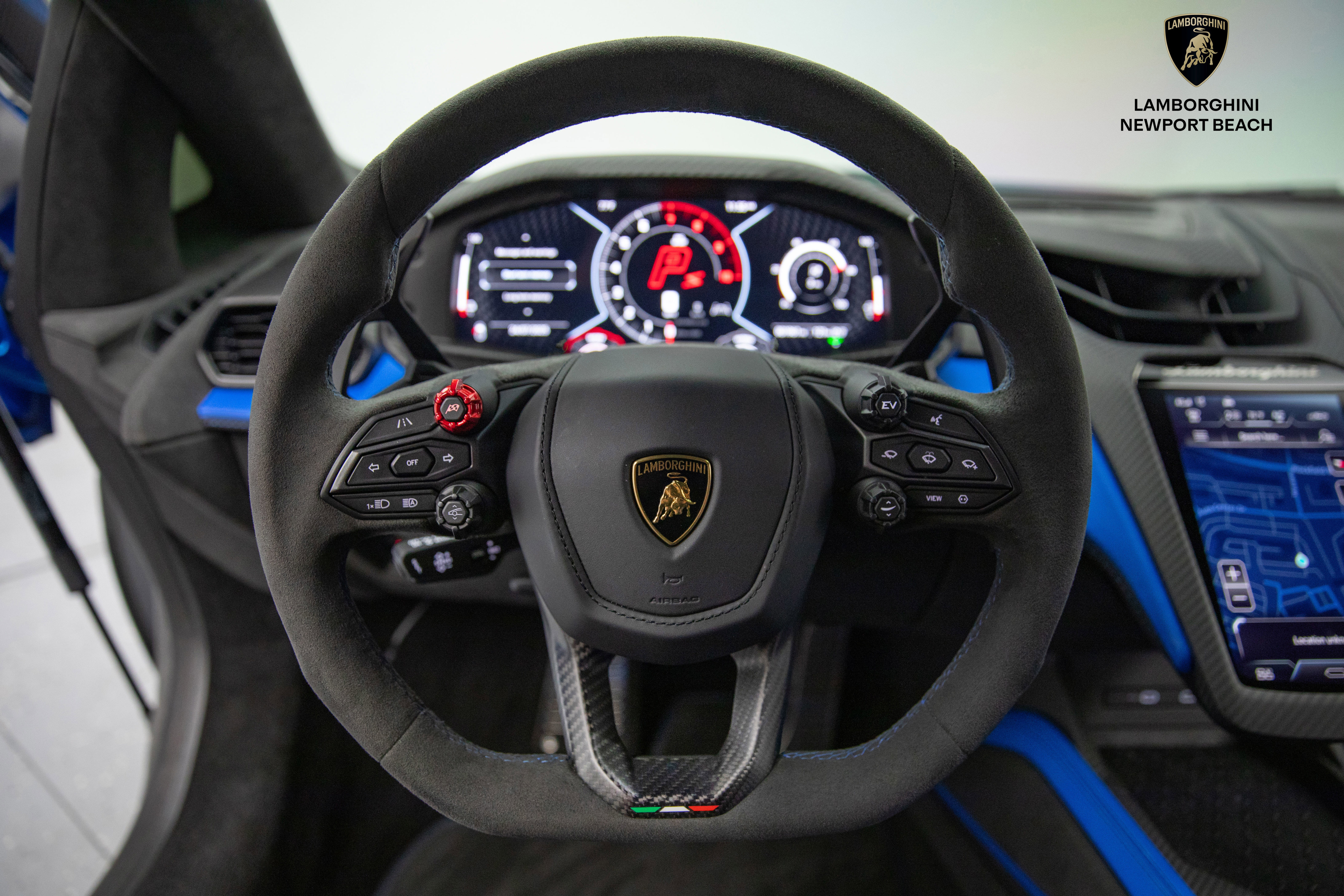 Used 2024 Lamborghini Revuelto image 41