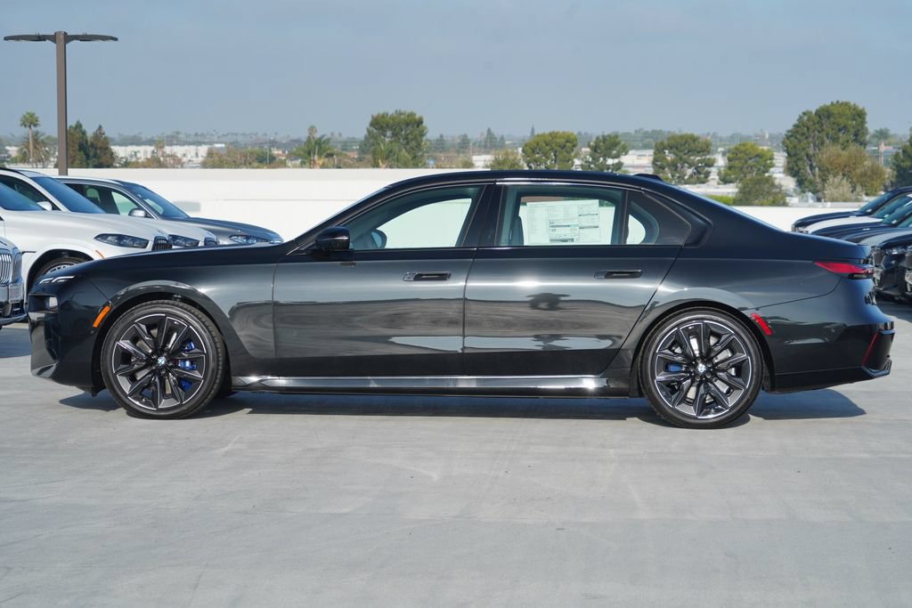 New 2026 BMW 740i w/ Premium Package RWD image 4