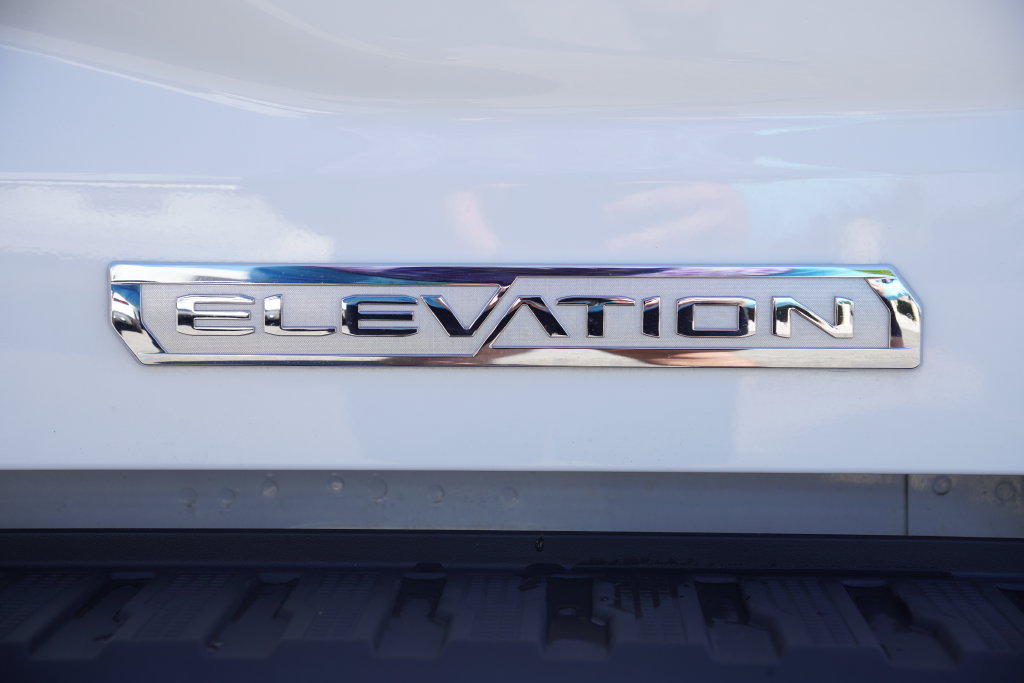 Used 2023 GMC Sierra 1500 Elevation w/ X31 Off-Road Package AWD/4WD image 14
