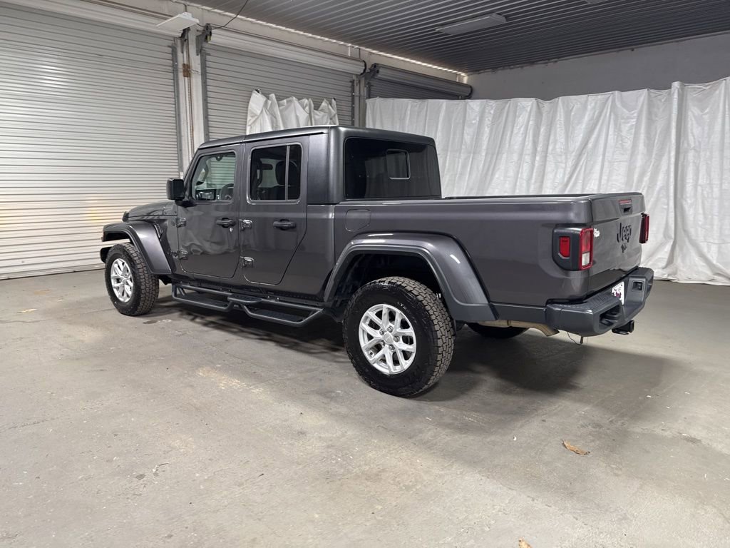 Used 2023 Jeep Gladiator Sport AWD/4WD image 5