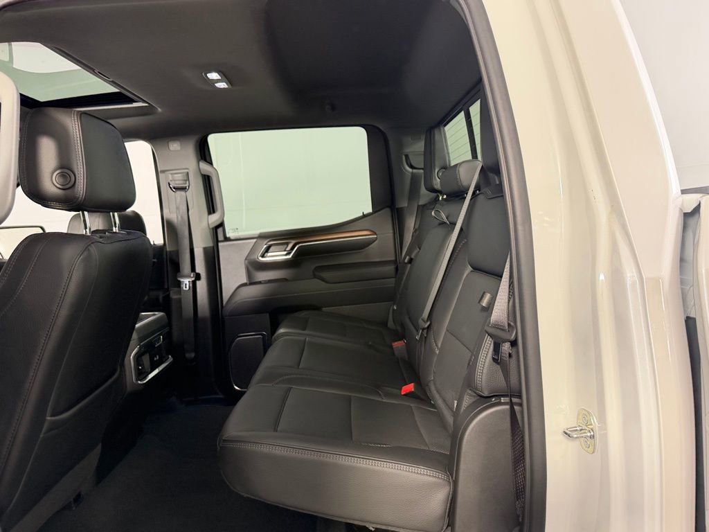Used 2024 GMC Sierra 1500 Denali w/ Technology Package AWD/4WD image 25