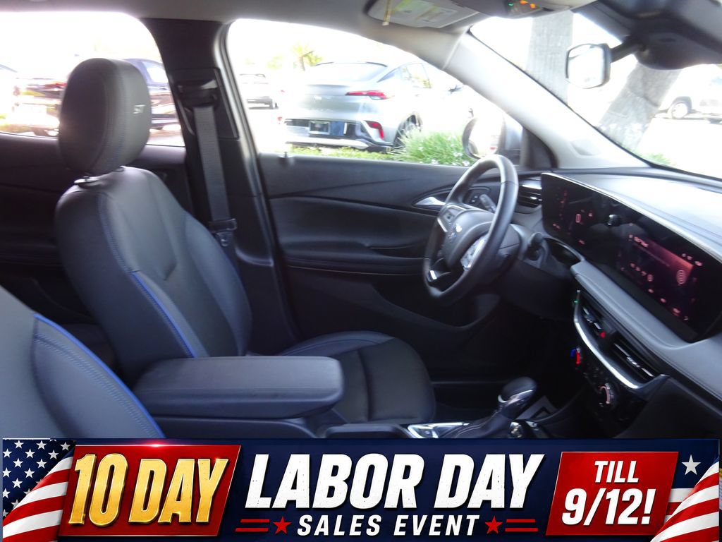 Used 2026 Buick Encore GX Sport Touring w/ Comfort Package FWD image 15