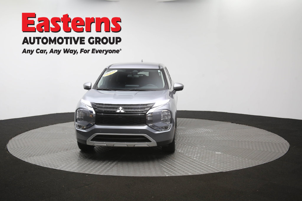Used 2024 Mitsubishi Outlander SE FWD image 53