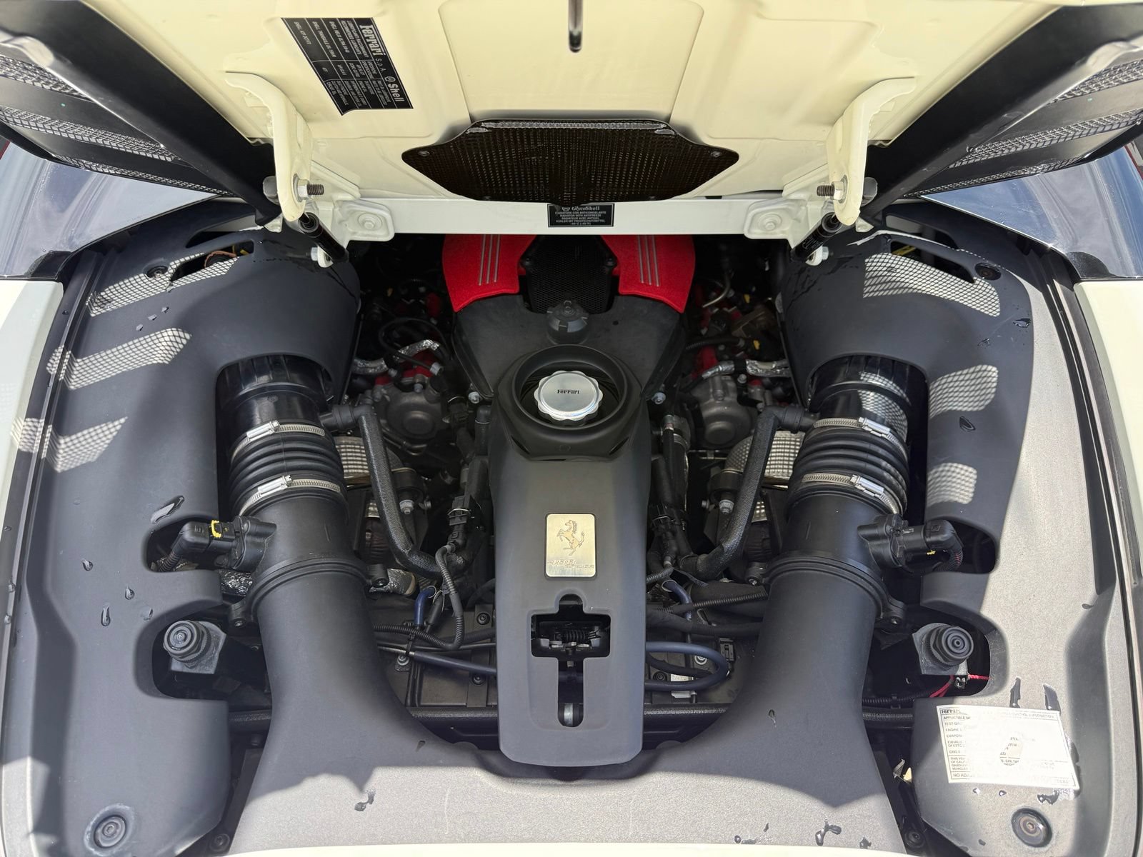 Used 2018 Ferrari 488 Spider RWD image 26