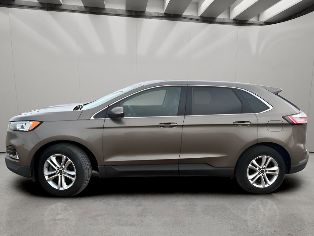 Used 2019 Ford Edge SEL w/ Equipment Group 201A image 2