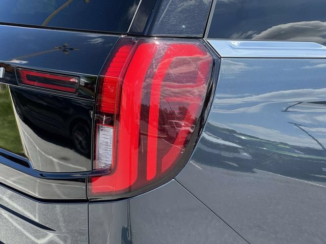 Certified 2025 Ford Expedition Platinum w/ Driver's Package AWD/4WD image 10