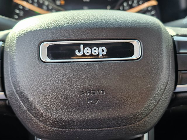 Used 2024 Jeep Compass Latitude image 25