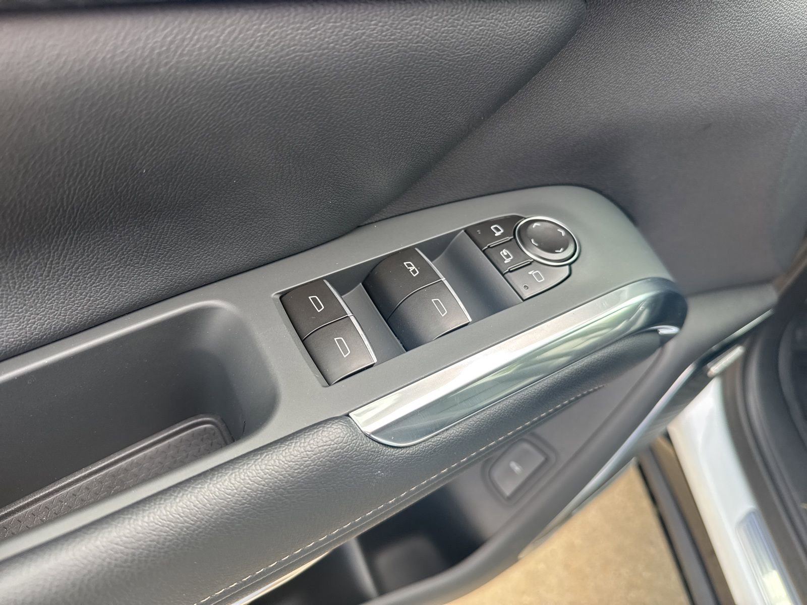 New 2026 Chevrolet Traverse High Country w/ LPO, Floor Liner Package AWD/4WD image 19