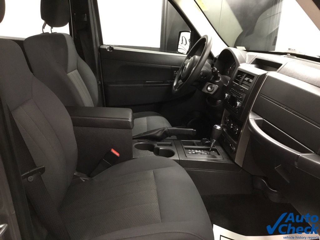 Used 2012 Jeep Liberty Sport AWD/4WD image 18
