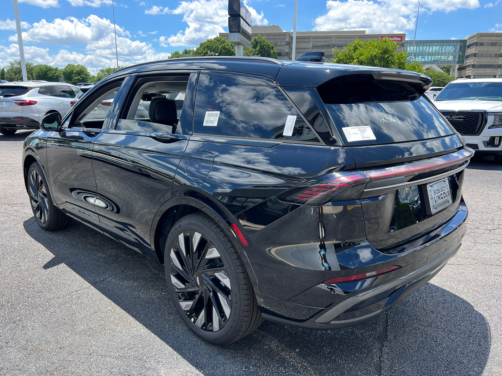 New 2026 Lincoln Nautilus Reserve w/ Jet Appearance Package AWD/4WD image 5