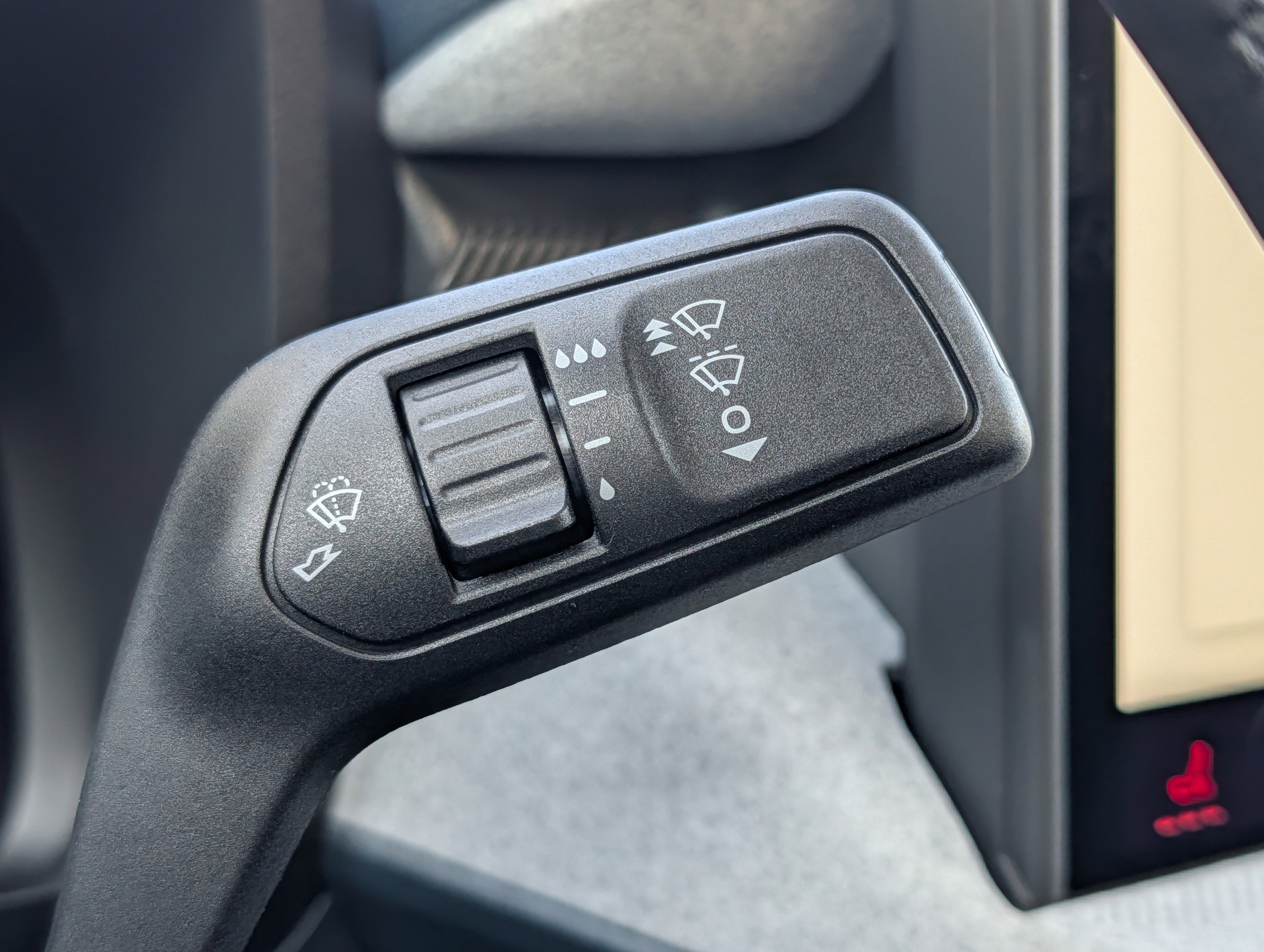 New 2025 Ford Maverick XLT w/ XLT Luxury Package image 25