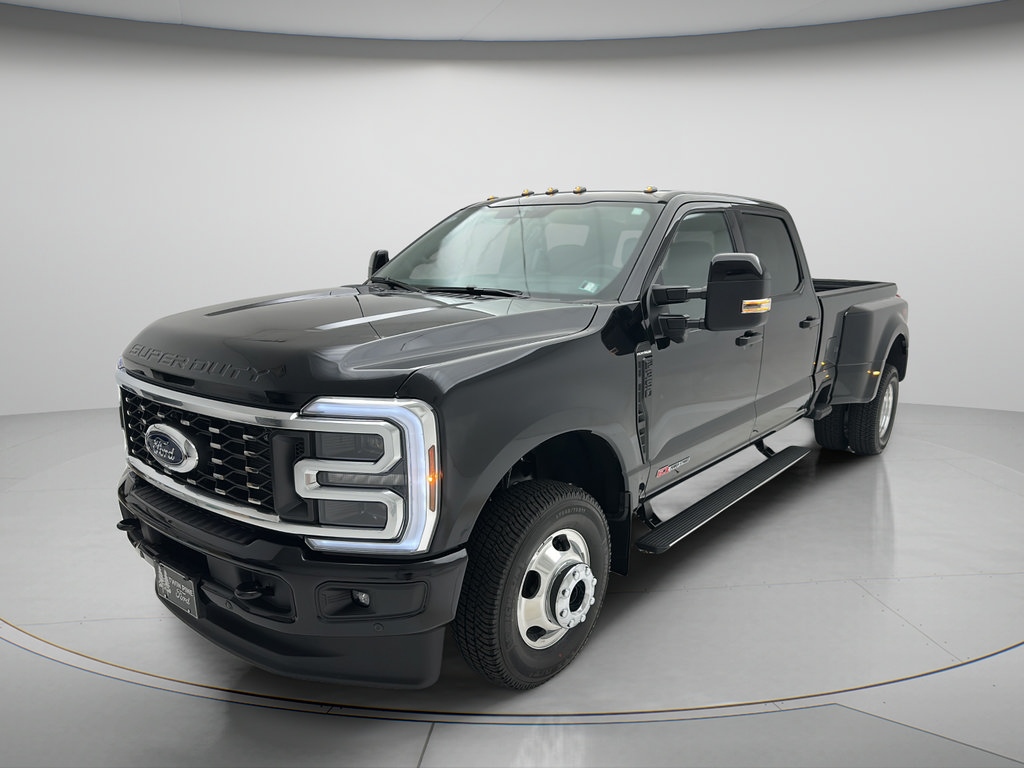 New 2026 Ford F350 Platinum AWD/4WD image 3
