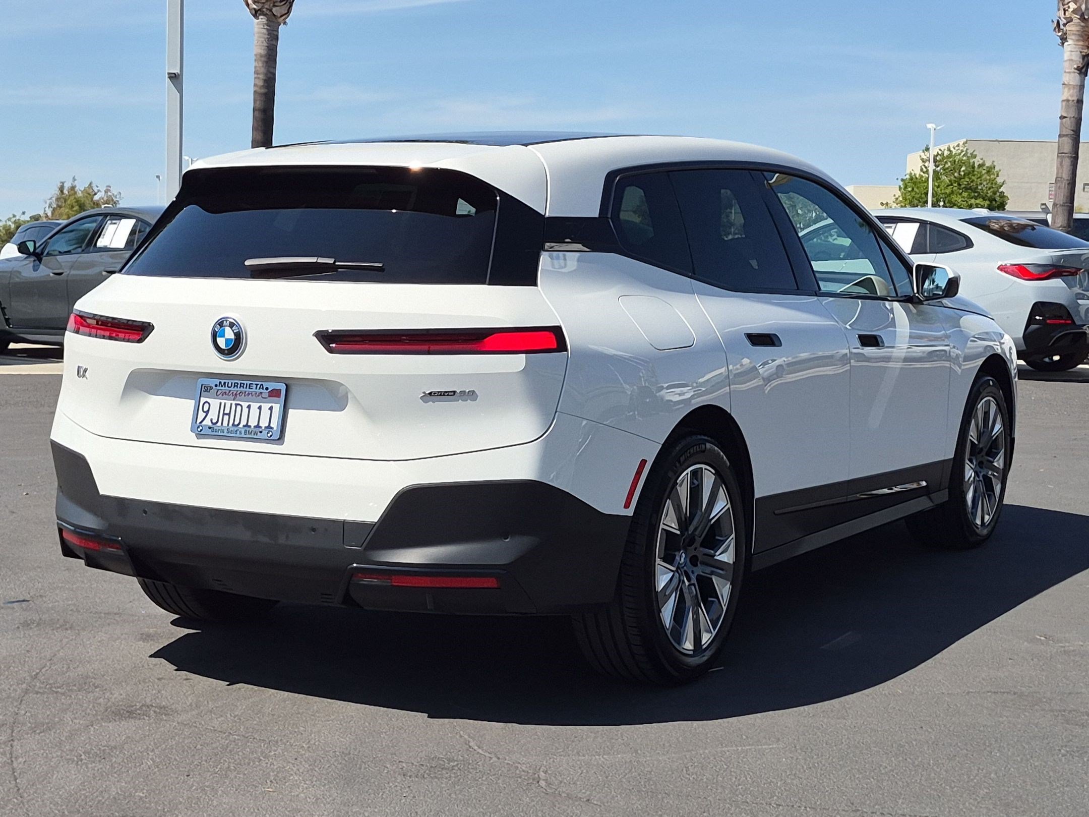 Certified 2024 BMW iX xDrive50 w/ Premium Package AWD/4WD image 10