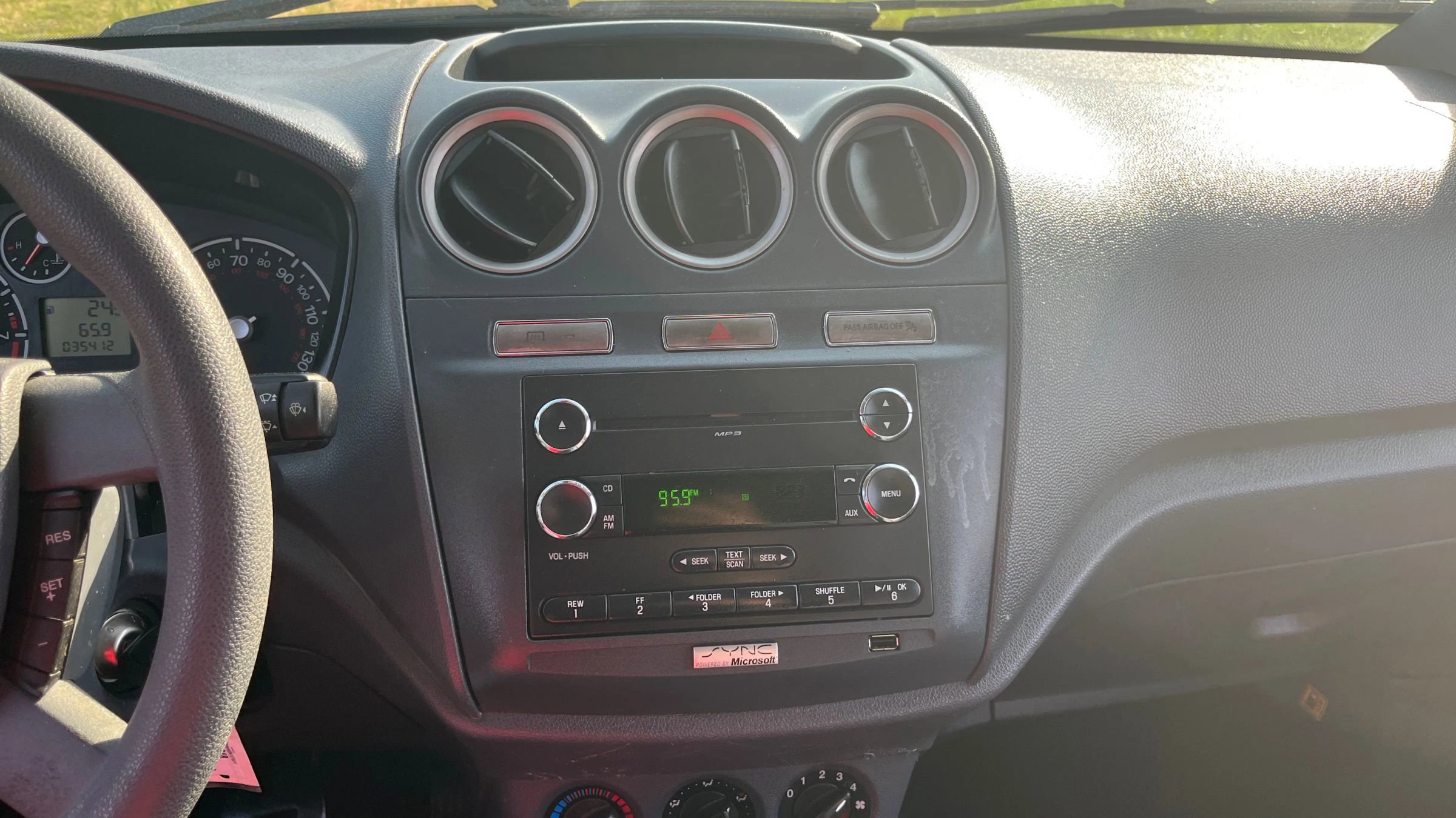 Used 2013 Ford Transit Connect XLT image 14