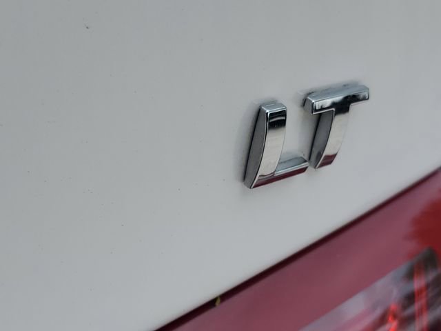 Used 2019 Chevrolet Malibu LT w/ Leather Package FWD image 8