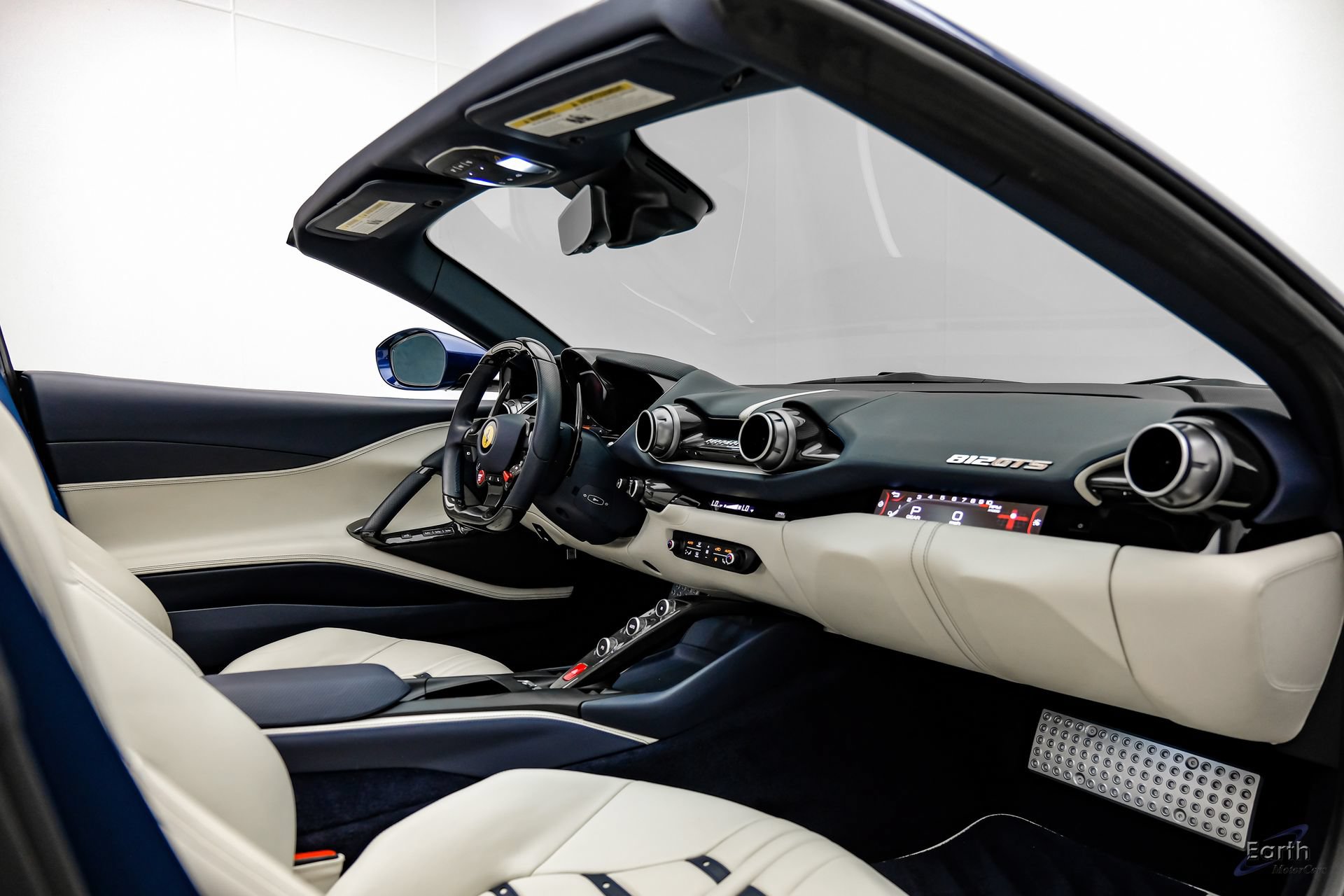Used 2022 Ferrari 812 GTS RWD image 57