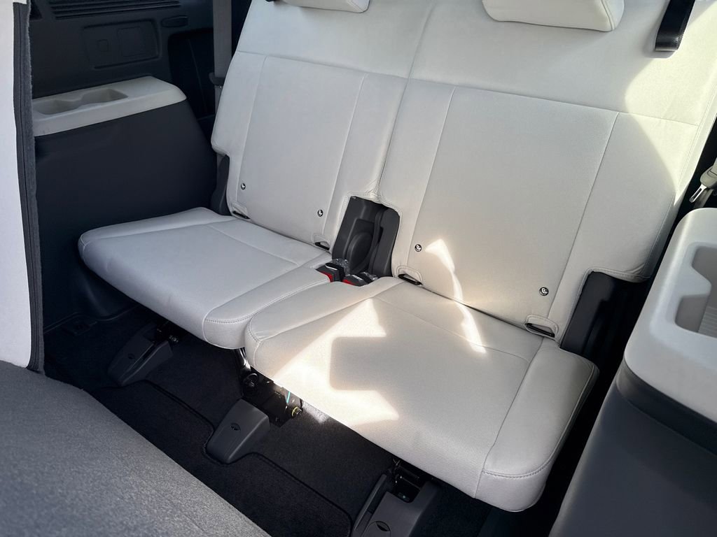 New 2026 Hyundai Santa Fe SE image 18