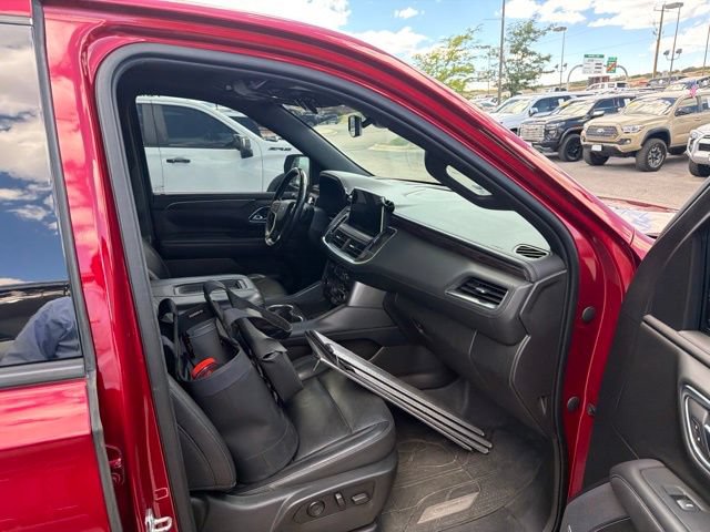 Used 2021 Chevrolet Tahoe Z71 w/ Luxury Package AWD/4WD image 21