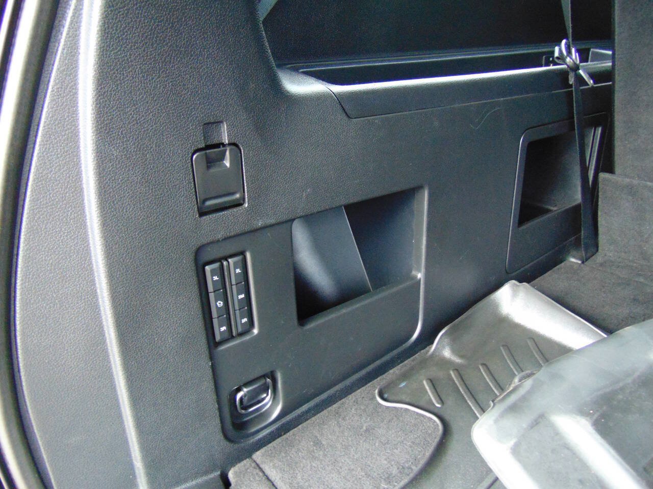 Used 2019 Ford Expedition Max XLT w/ Equipment Group 202A AWD/4WD image 53