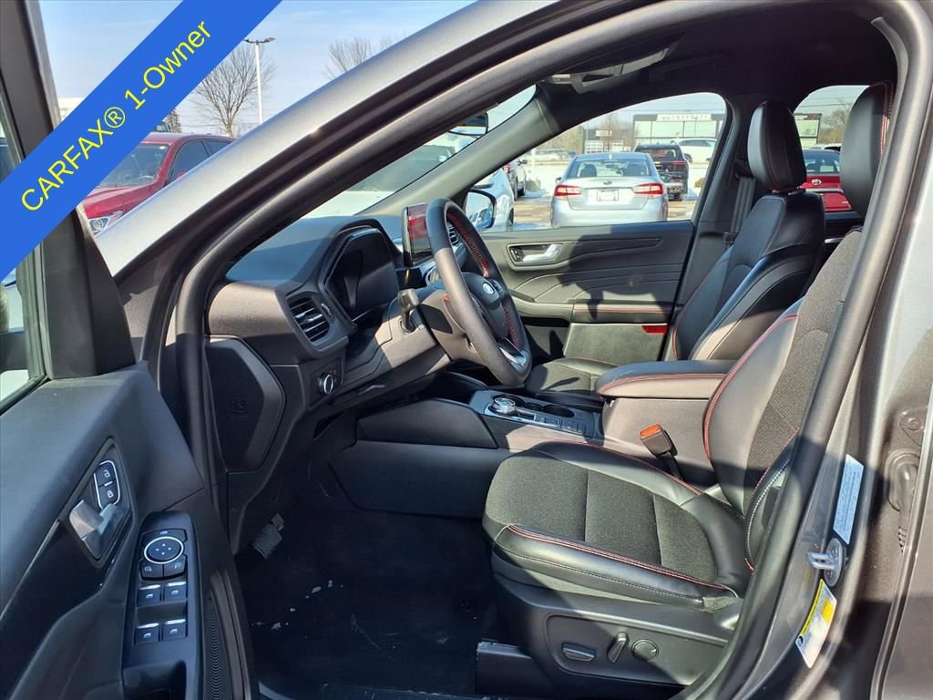 Used 2025 Ford Escape ST-Line image 19